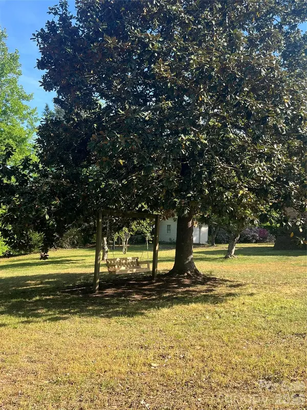 280 Raintree RD, Great Falls, SC 29055