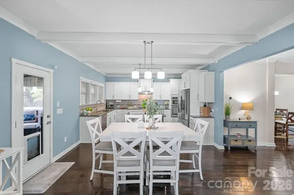 1007 Pine Bark PL, Matthews, NC 28104