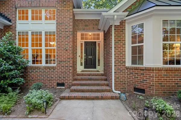 4932 Derbyshire DR, Charlotte, NC 28270