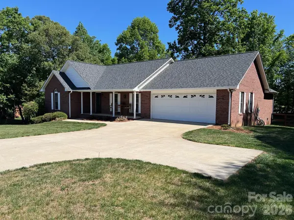 106 Olano LN, Statesville, NC 28677
