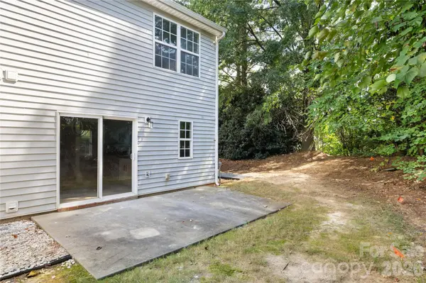 136 Mangum CIR, Mooresville, NC 28117