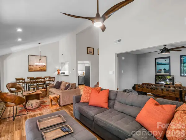 135 Mountain Village BLVD #2005, Lake Lure, NC 28746