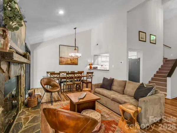135 Mountain Village BLVD #2005, Lake Lure, NC 28746