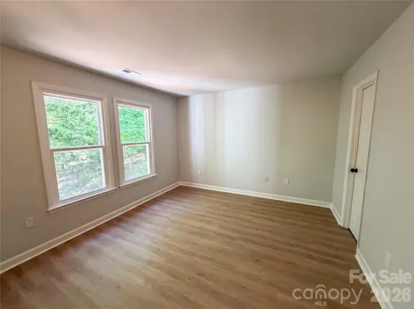 6095 Coral View DR, Harrisburg, NC 28075