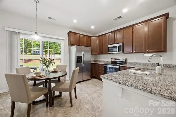 324 Zocalo DR, Gastonia, NC 28056