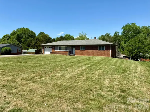3195 Westview ST, Valdese, NC 28690