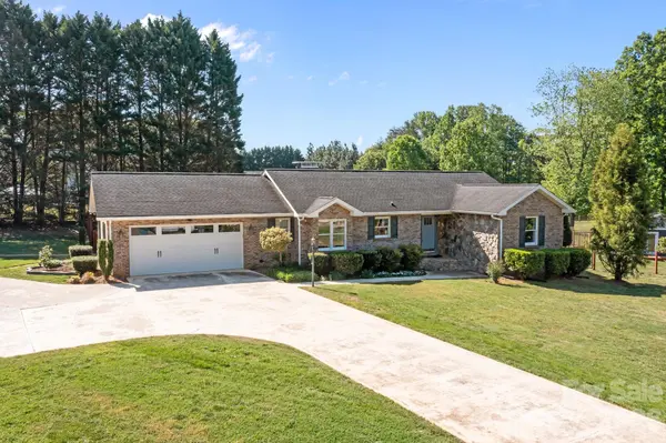 3030 Lydia LN, Newton, NC 28658