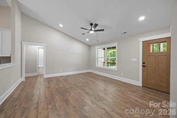 253 Crestview Acres RD, Statesville, NC 28677