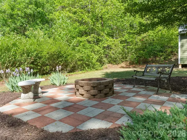 387 Crystal Creek DR, Pisgah Forest, NC 28768