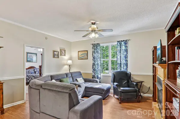 702 Cinnamon WAY, Flat Rock, NC 28731