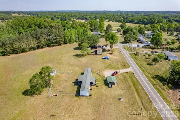 2464 & 2462 Leonhardt RD, Cherryville, NC 28021