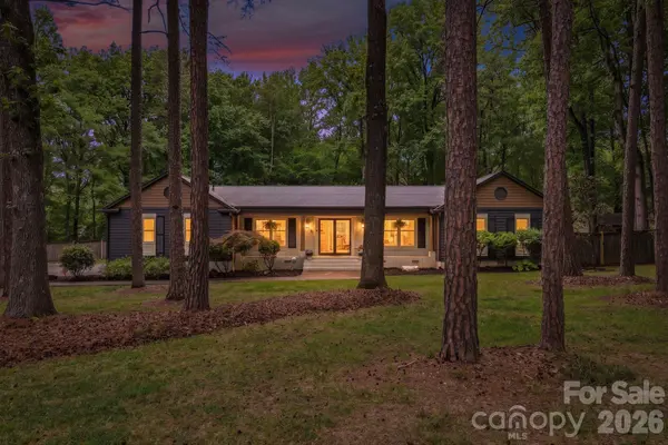 20200 Floral LN, Cornelius, NC 28031