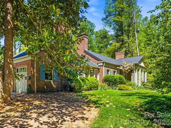 109 Stuyvesant RD, Asheville, NC 28803