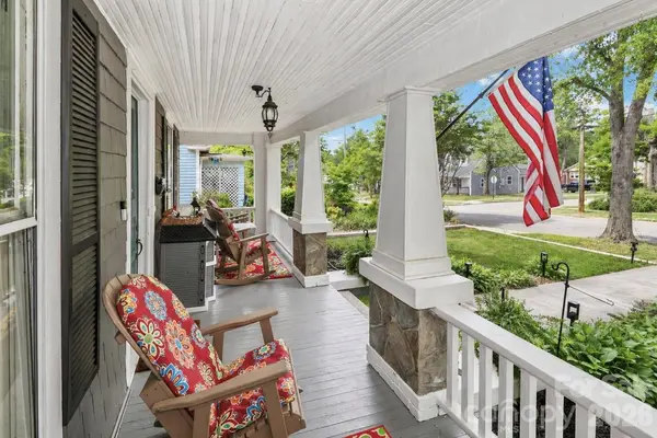 235 N Race ST, Statesville, NC 28677