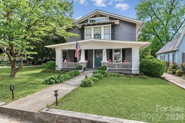 235 N Race ST, Statesville, NC 28677