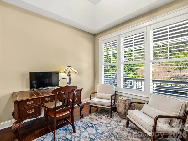 36 S Kaufman Stone WAY, Biltmore Lake, NC 28715