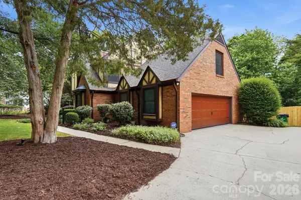 5101 Lindstrom DR, Charlotte, NC 28226