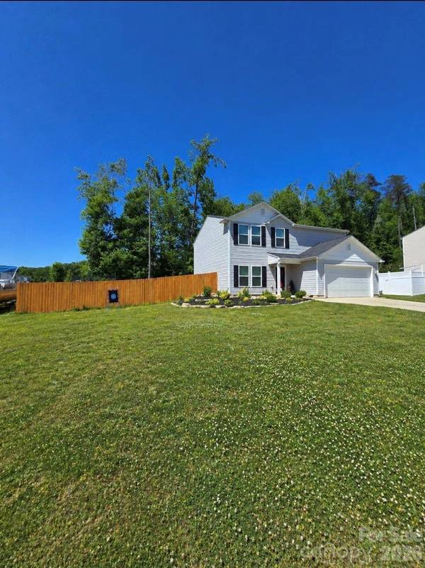 1511 Oriole DR, Asheboro, NC 27203