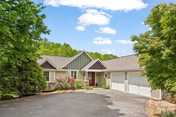 136 Mystic WAY, Canton, NC 28716