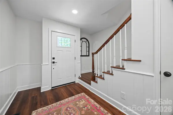 517 Raintree DR, Matthews, NC 28104