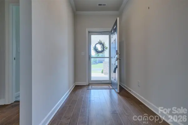 9244 Dunwich DR, Gastonia, NC 28056