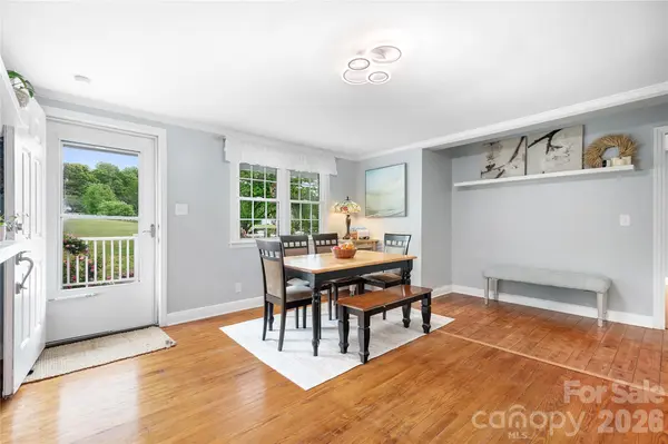 1823 N Ingleside Farm RD, Iron Station, NC 28080