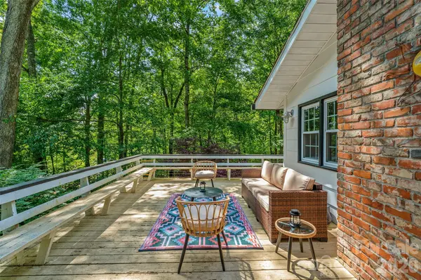 440 Beverly RD, Black Mountain, NC 28711