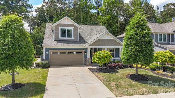 445 Sandbar PT, Clover, SC 29710