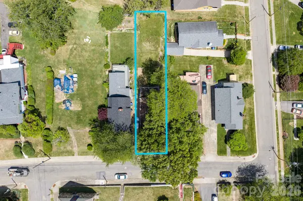 39 Bartlett ST, Asheville, NC 28801