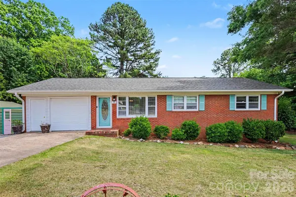 79 Walnut ST, Badin, NC 28009