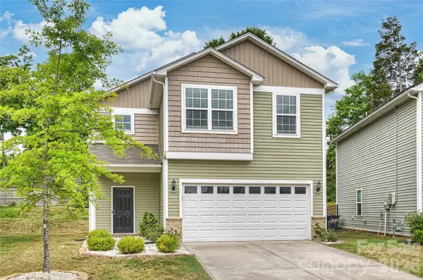 1530 Starmount Cove LN, Charlotte, NC 28210