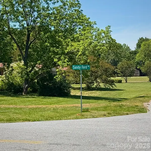 1243 Beechwood DR, Newton, NC 28658