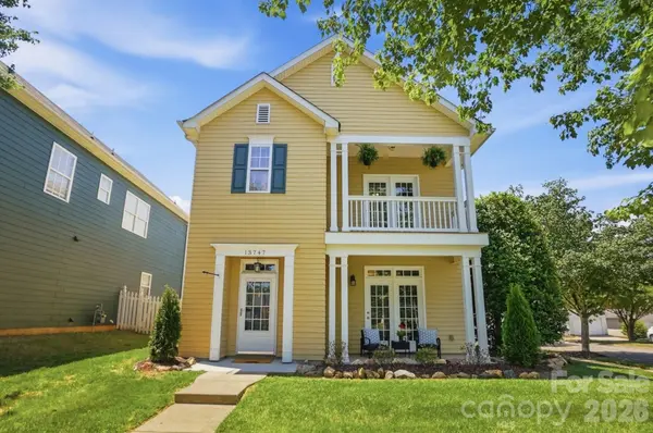 13747 Carleen Way DR, Charlotte, NC 28213