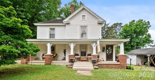 216 W 2nd ST, Denton, NC 27239