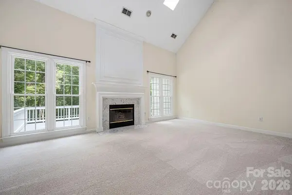 5217 Fairvista DR, Charlotte, NC 28269
