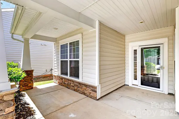 418 Brier Knob DR, Fort Mill, SC 29715