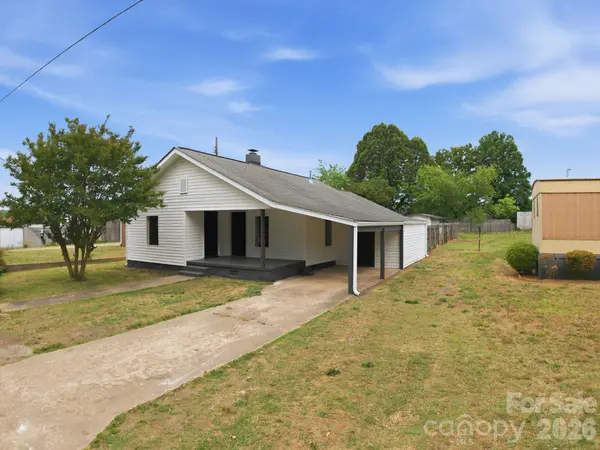 3620 2nd AVE SW, Hickory, NC 28602