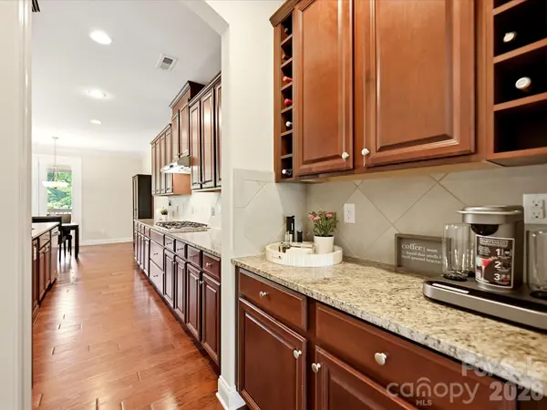 224 Kingsdown AVE, Charlotte, NC 28270