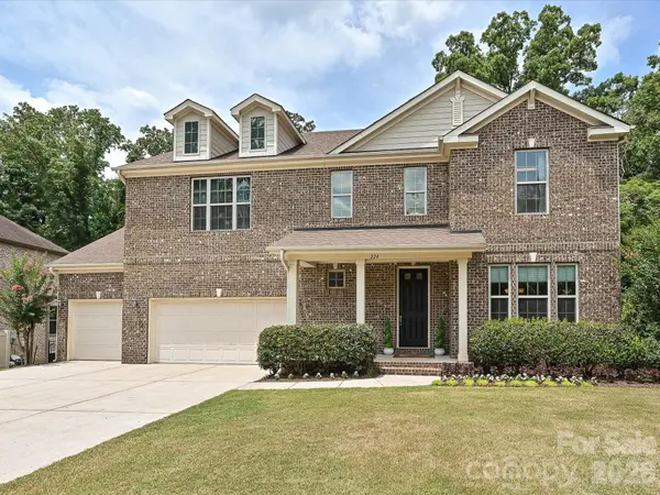 224 Kingsdown AVE,  Charlotte,  NC 28270