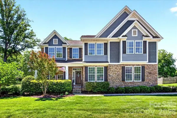 6526 Alba Rose LN, Huntersville, NC 28078