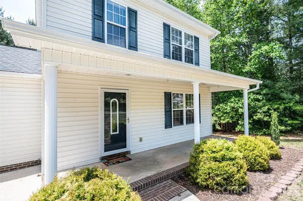 5319 Eider LN, Granite Falls, NC 28630