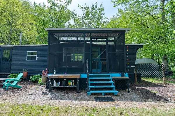 72 Amos Creek RD, Marshall, NC 28753