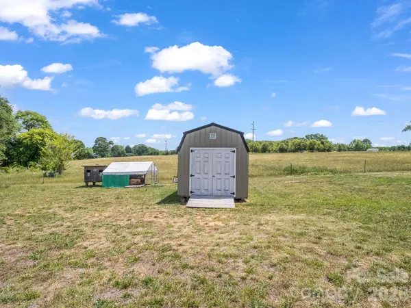 156 Dobbinsville EXT, Ellenboro, NC 28040