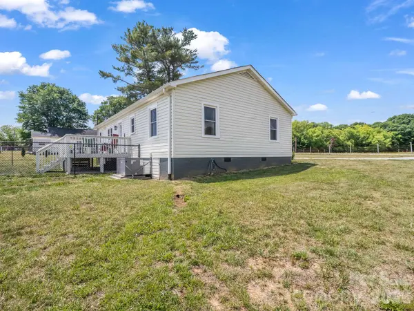 156 Dobbinsville EXT, Ellenboro, NC 28040