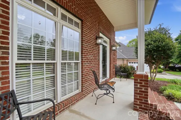 8000 Tottenham DR, Harrisburg, NC 28075