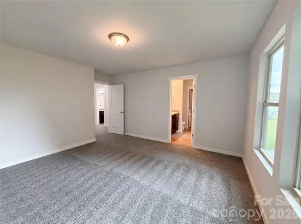 5304 Twin Brook DR, Charlotte, NC 28269