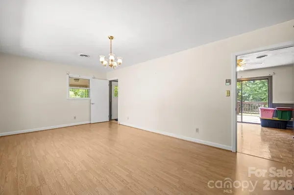 1328 Amherst RD, Morganton, NC 28655