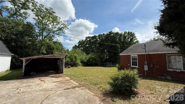 1717 Shelby RD, Kings Mountain, NC 28086