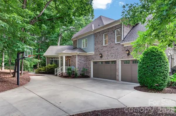 118 Stonehurst LN, Waxhaw, NC 28173