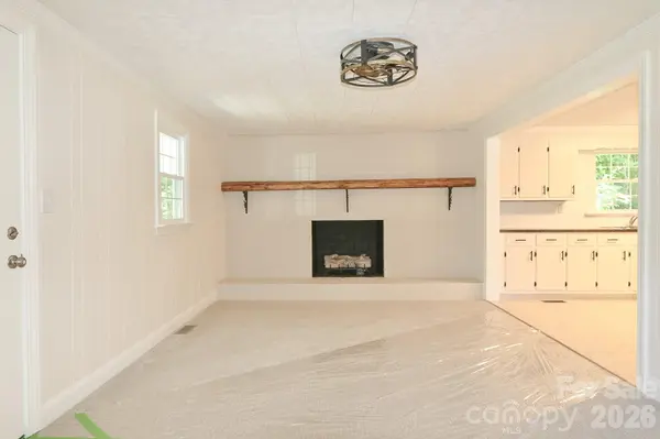 1279 N Hoots RD, Ronda, NC 28679